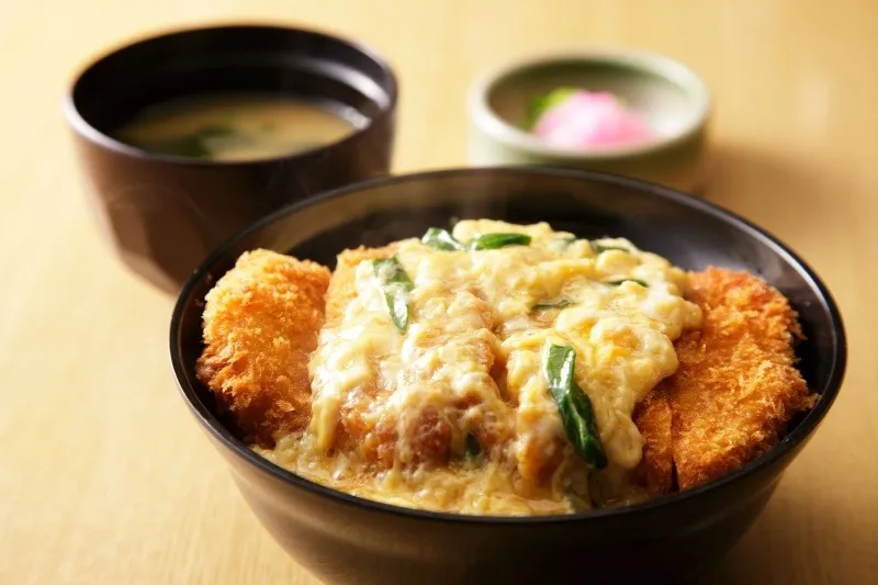 奈良市で味わう和食ランチ!久家のヤマトポークかつ丼(1,350円)がおすすめ